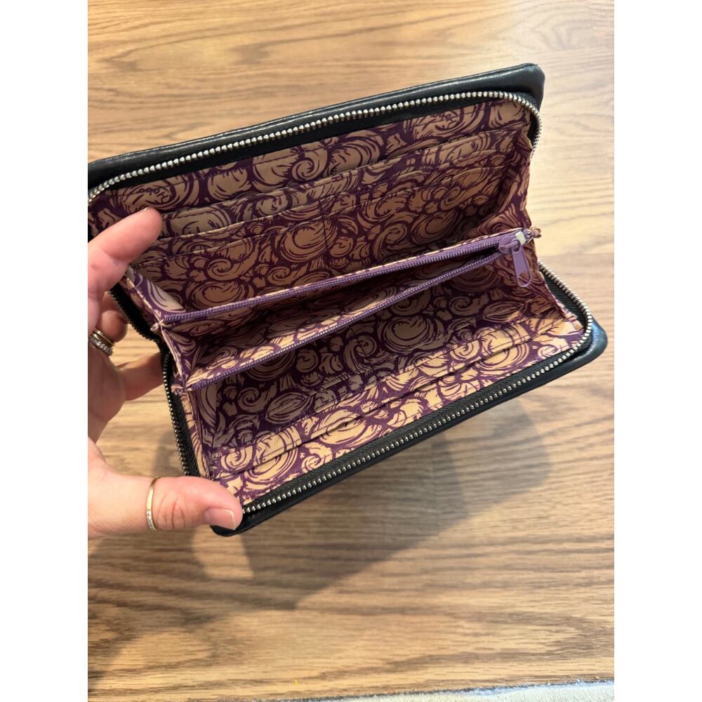 HOBO Zip Around Black Leather Wallet - Picture 6 of 6